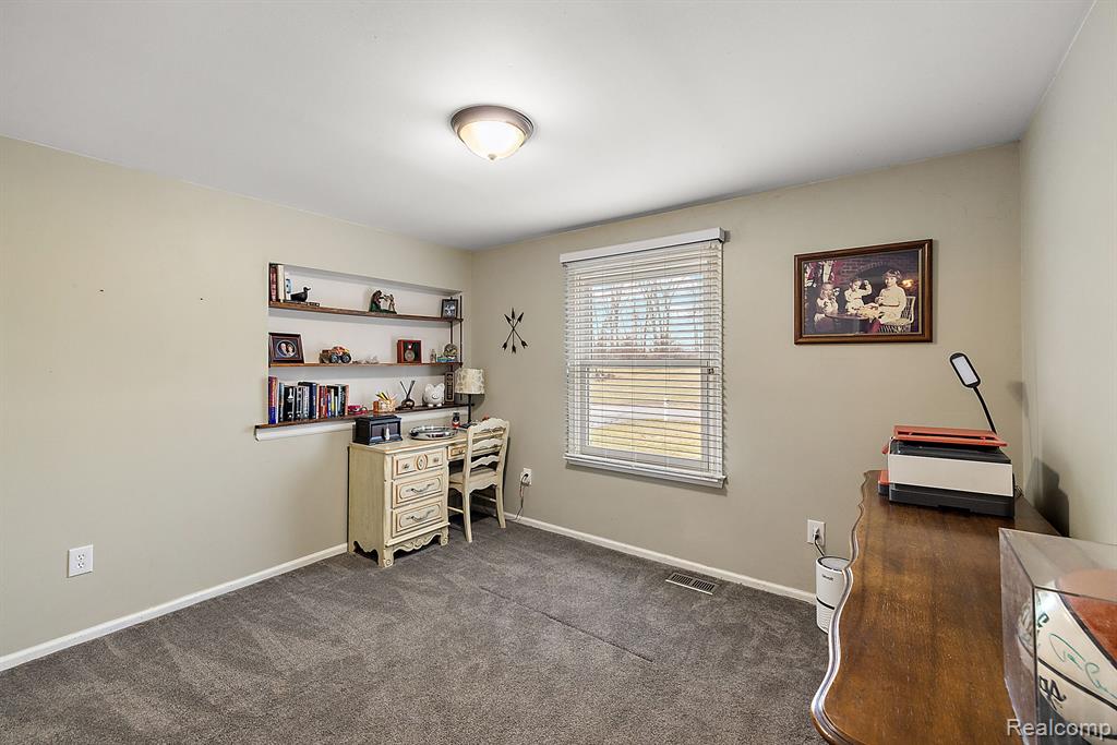 555 Kendry, Bloomfield Hills, MI 48302 — Photo 26