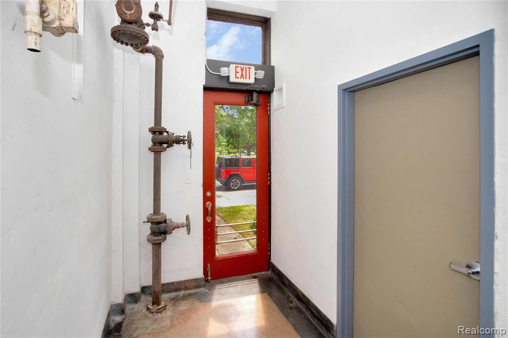 470 BRAINARD Street, Detroit, MI 48201 — Photo 3