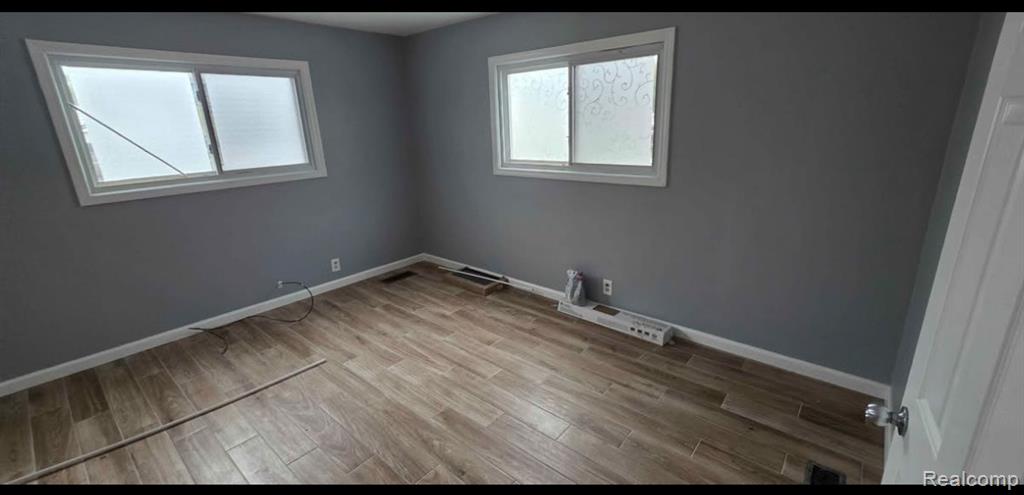 4417 Syracuse Street, Dearborn Heights, MI 48125 — Photo 8