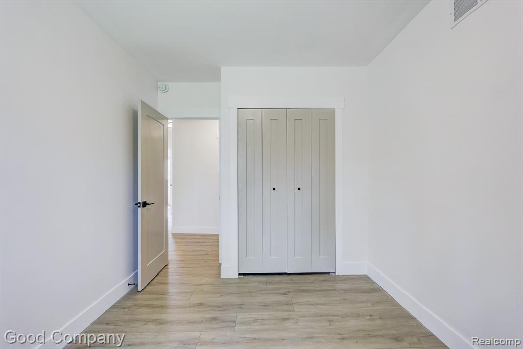 24250 Majestic Street, Oak Park, MI 48237 — Photo 33