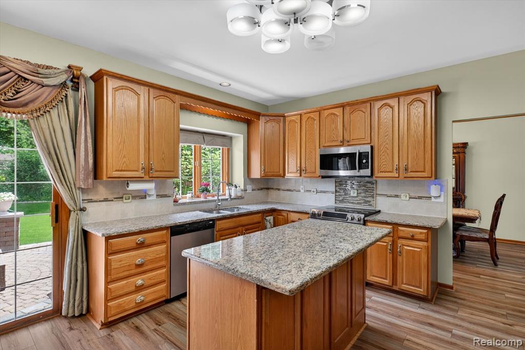 7340 Briargate Drive, Canton, MI 48187 — Photo 18