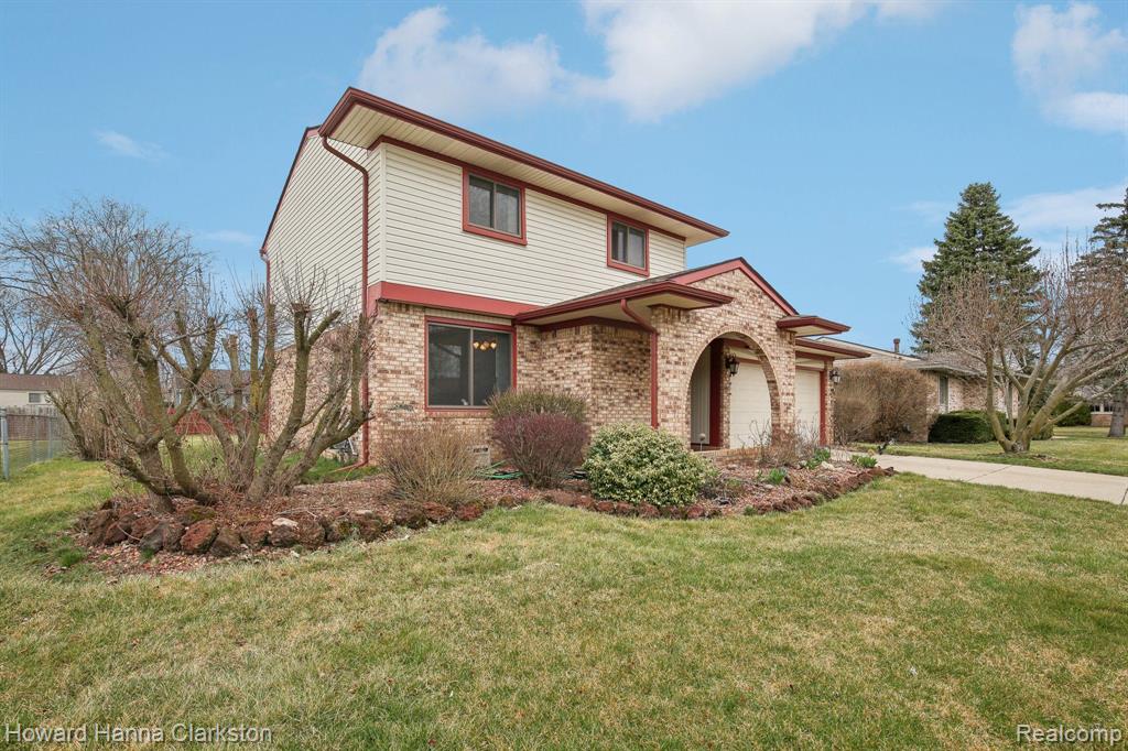 39891 Litke Court, Clinton Twp, MI 48038 — Photo 2