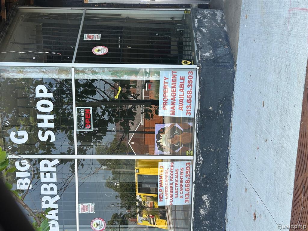 13219 Dexter Avenue - Photo 3
