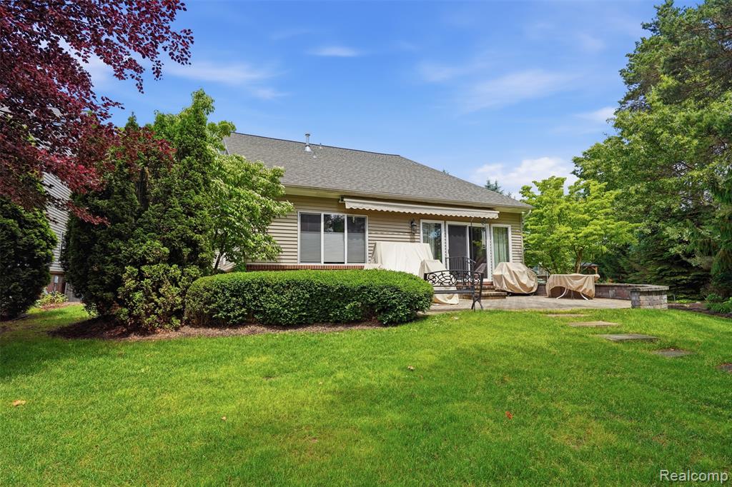 470 Delmar Court, Highland, MI — Photo 43
