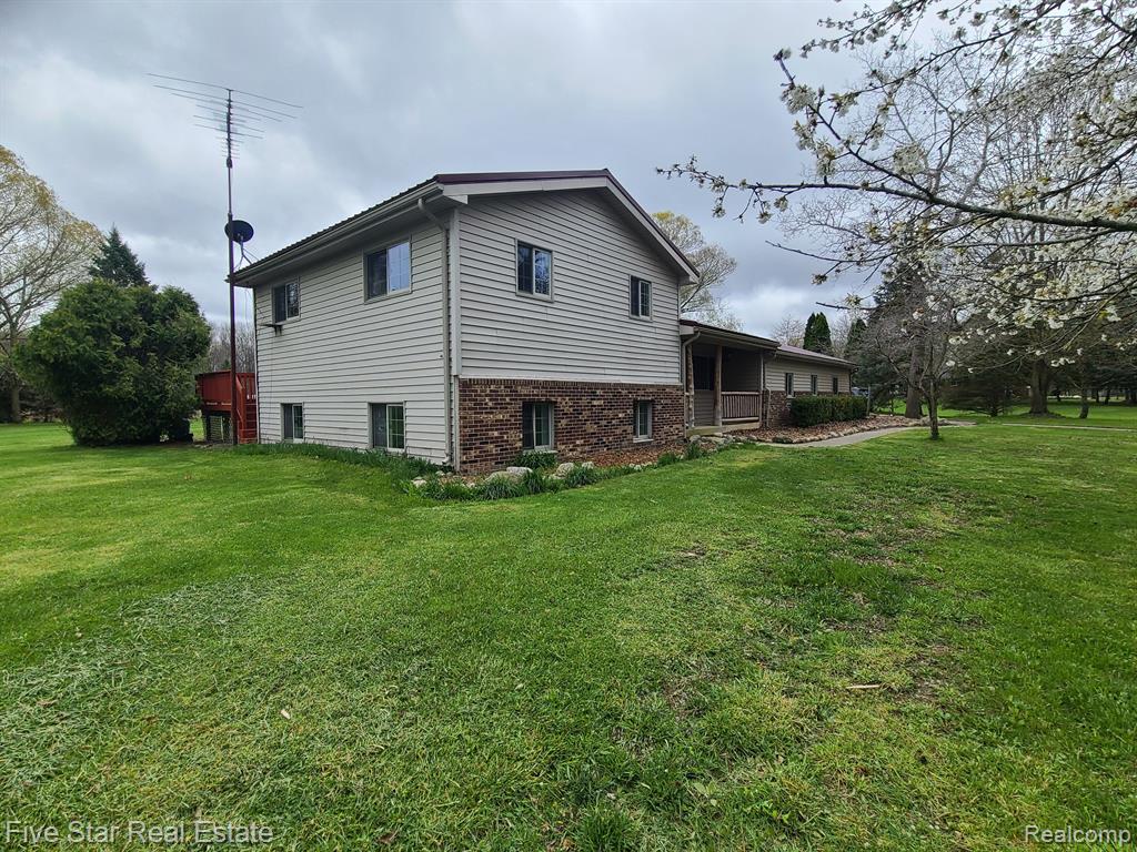 24800 DAYTON Road, Armada, MI — Photo 8