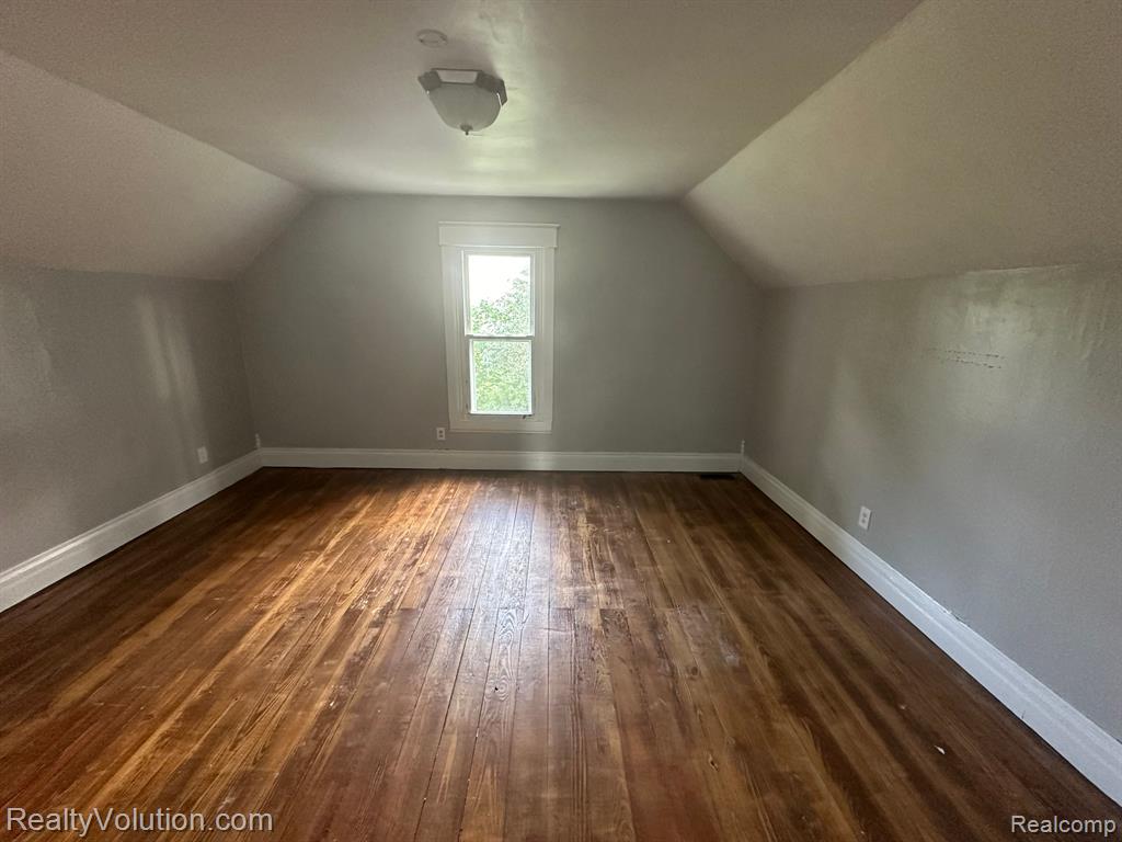 2255 N VAN DYKE Road, Imlay City, MI 48444 — Photo 16