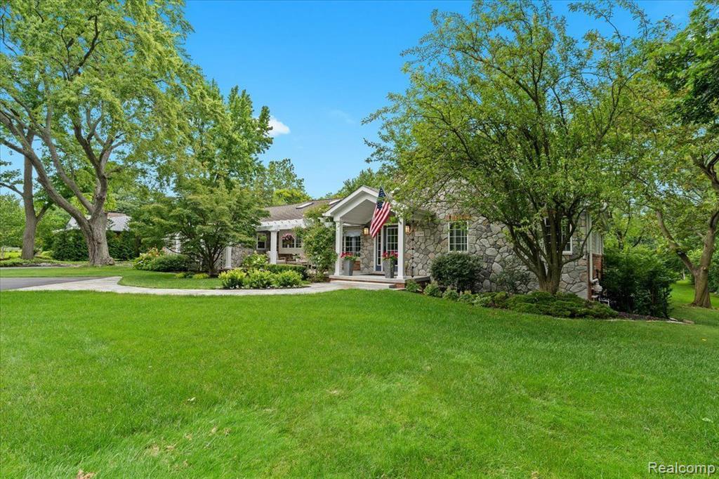 7299 OLD MILL Road, Bloomfield Hills, MI 48301 — Photo 3
