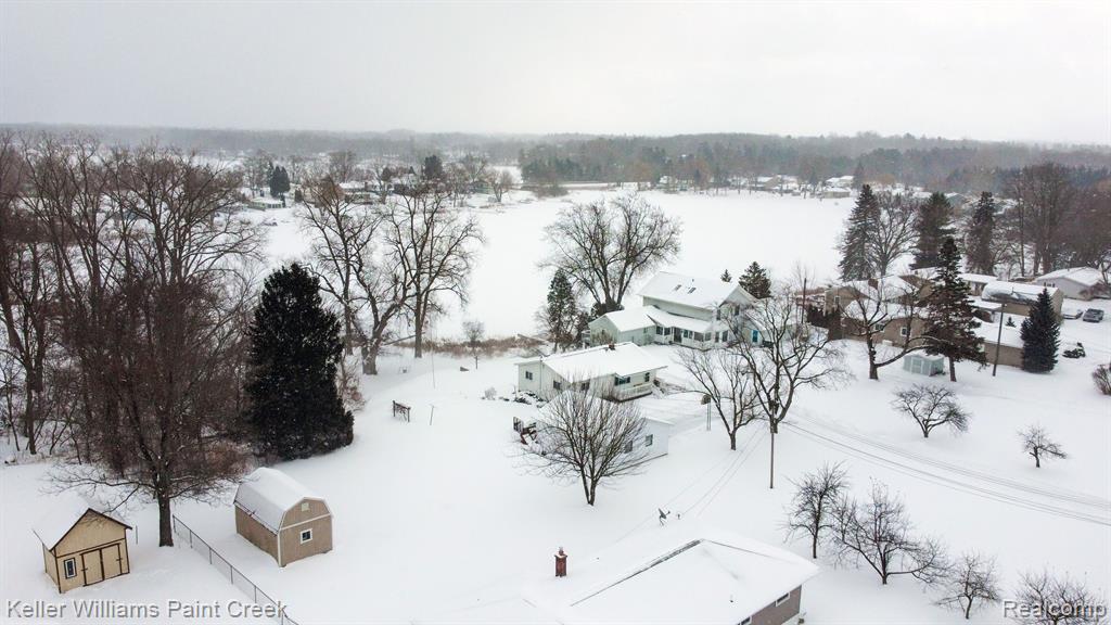 635 JOSLYN Road, Lake Orion, MI 48362 — Photo 33