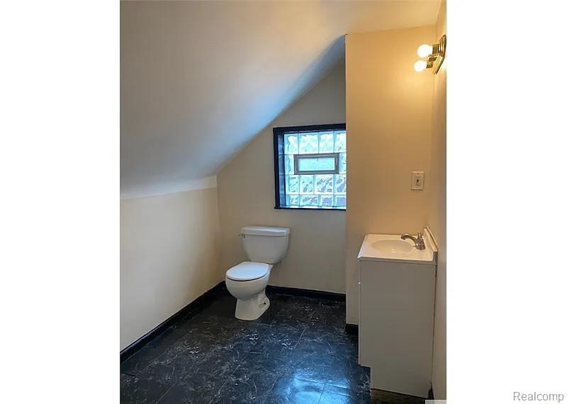 9444 Beaconsfield Street, Detroit, MI 48224 — Photo 14