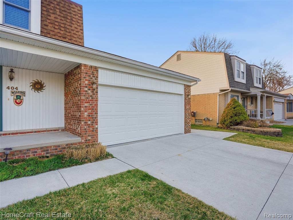 404 KINGS Way, Canton, MI 48188 — Photo 4