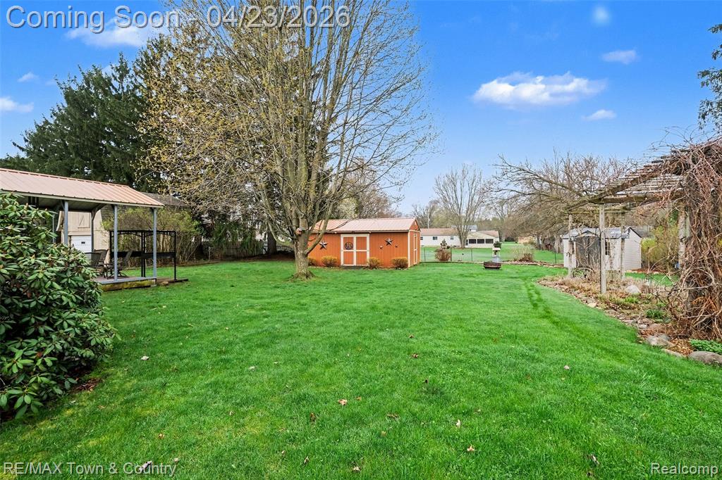 5163 Blossom Drive, Flushing, MI 48433 — Photo 34