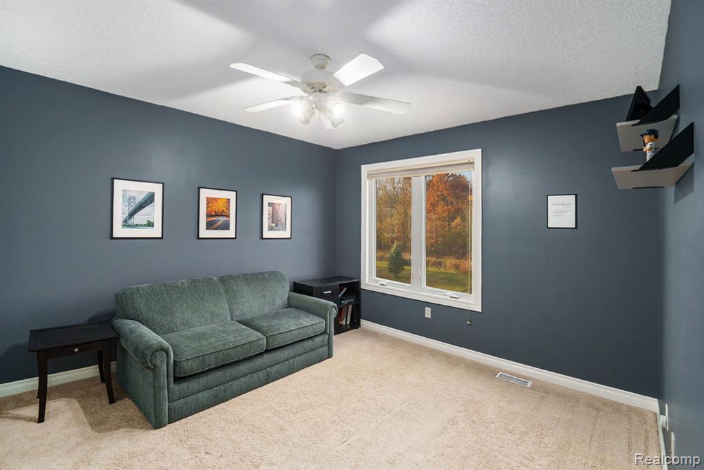 7469 Paradise Drive, Grand Blanc, MI 48439 — Photo 26