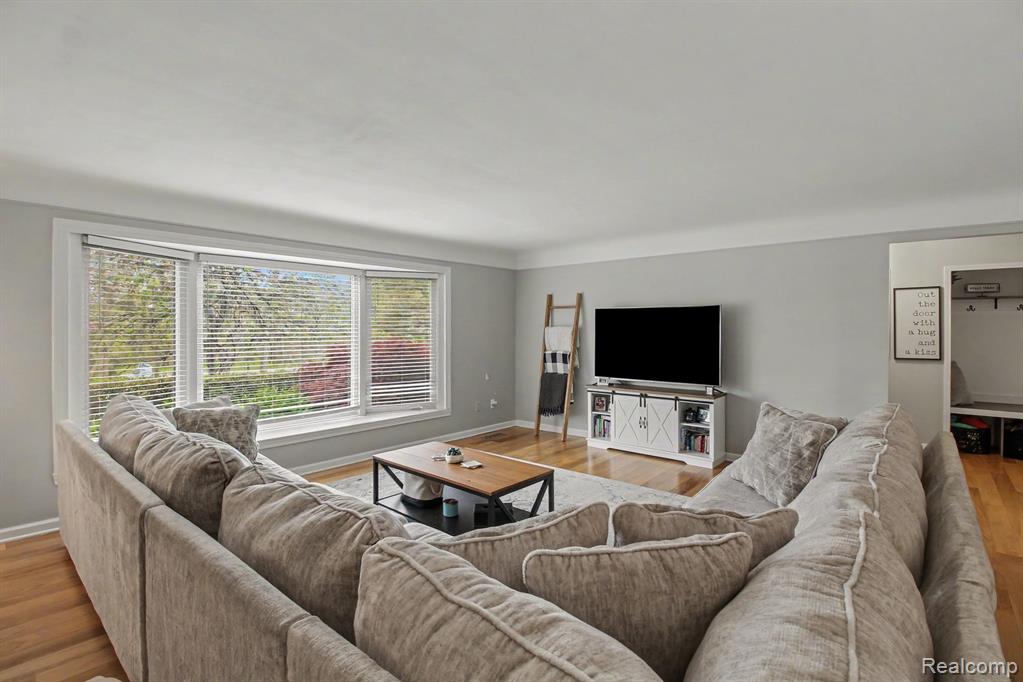 2601 Old Plank Road, Milford, MI 48381 — Photo 12