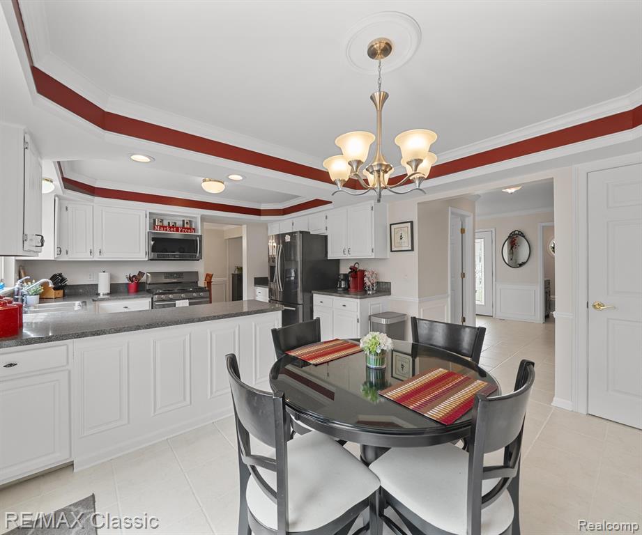 45597 HOLMES Drive, Canton, MI 48187 — Photo 23