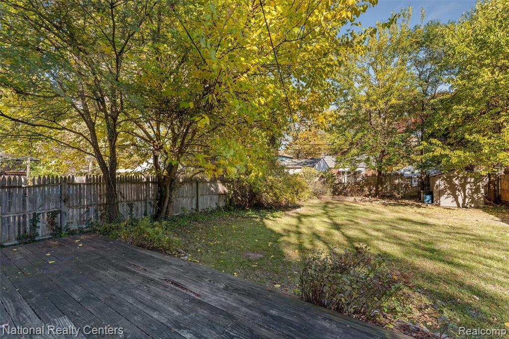 437 E Marshall Street, Ferndale, MI 48220 — Photo 25