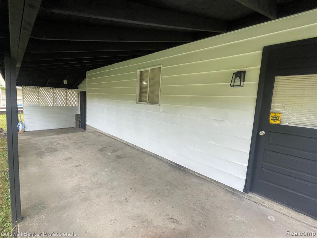 2761 Gorlad Street, Orion, MI — Photo 4