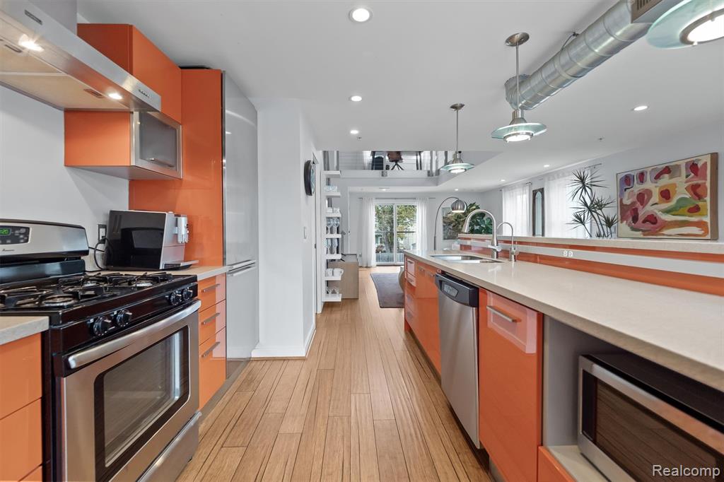 670 W 11 Mile Road, Royal Oak, MI 48067 — Photo 13