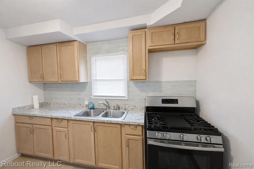 20541 Barlow Street, Detroit, MI 48205 — Photo 4