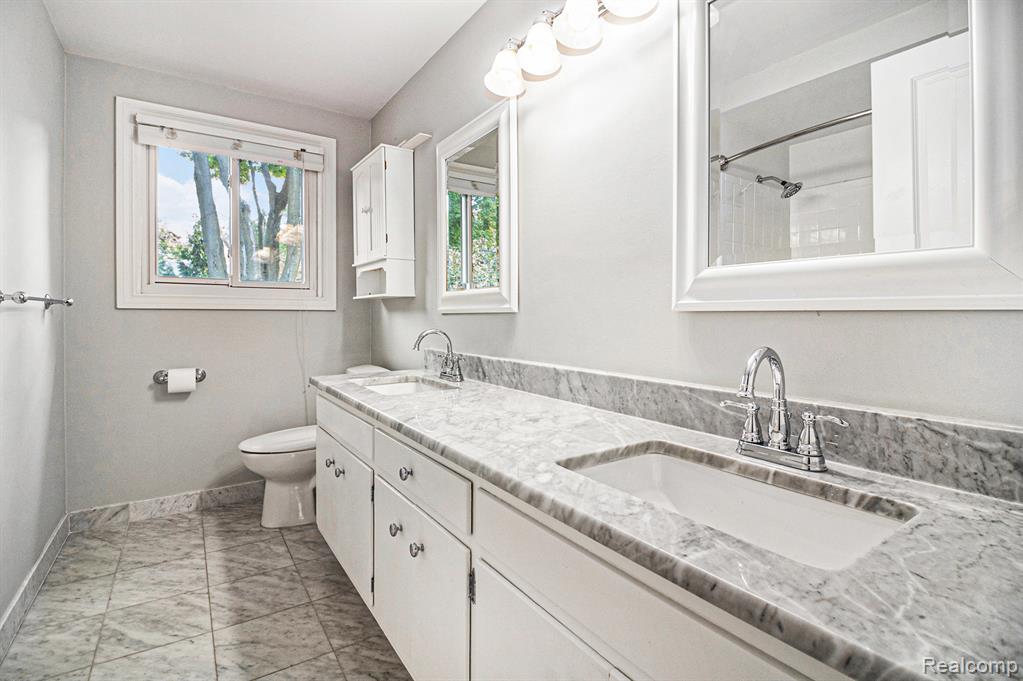 397 S Cranbrook Road, Birmingham, MI 48009 — Photo 24