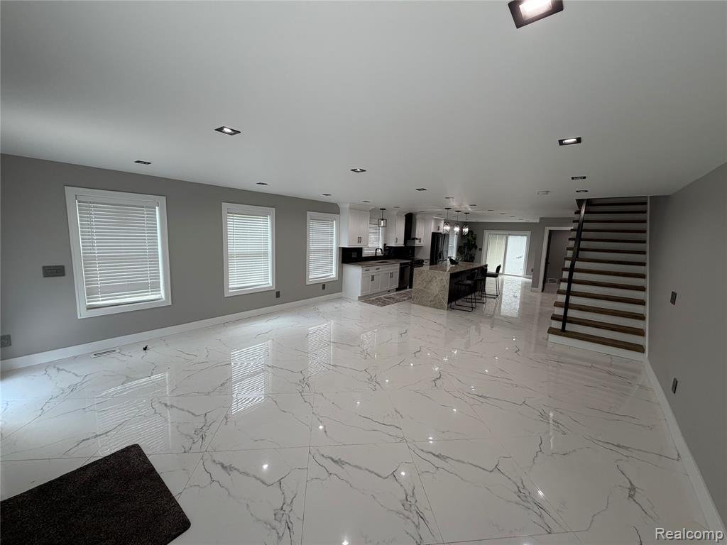 561 E Walled Lake Drive, Walled Lake, MI 48390 — Photo 7