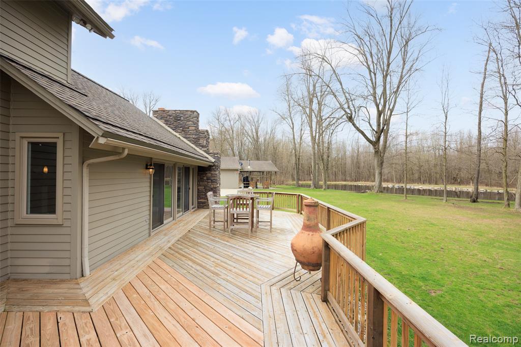 9247 Schrepfer Road, Howell, MI 48855 — Photo 36
