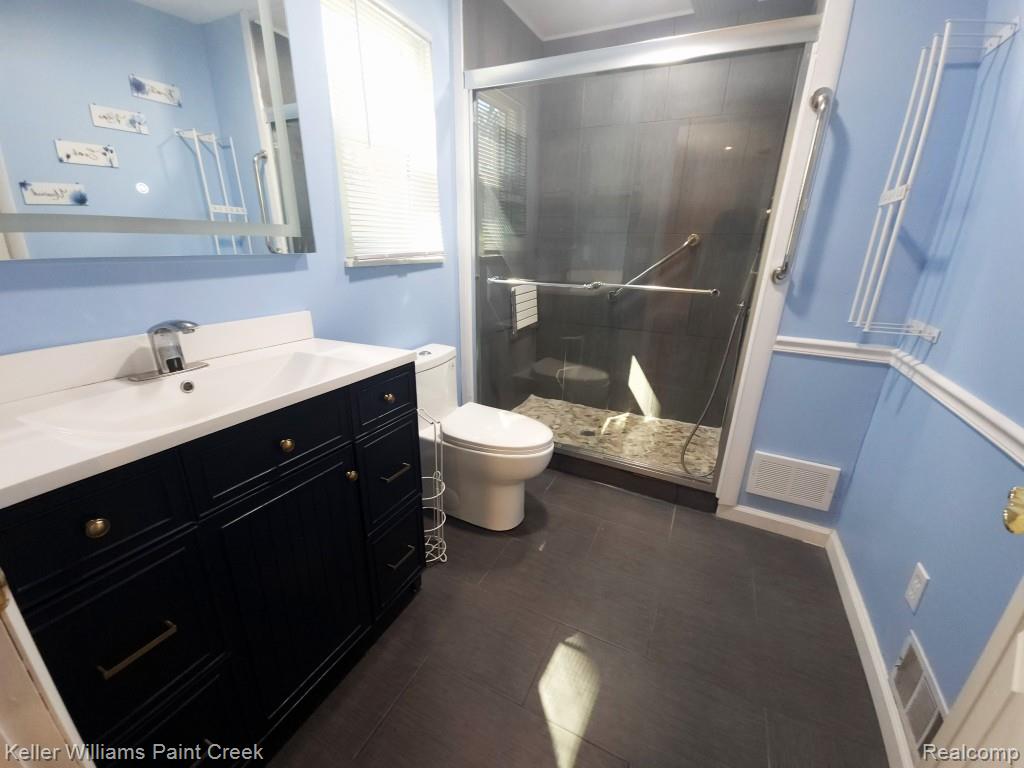 5615 JOHN R Road, Troy, MI 48085 — Photo 22
