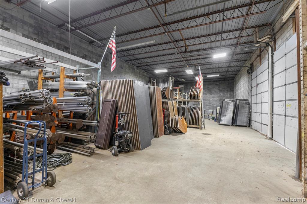 24134 W Warren Street, Dearborn Heights, MI 48127 — Photo 2