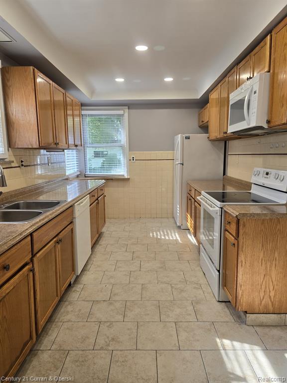 6940 N Beech Daly Road, Dearborn Heights, MI 48127 — Photo 12
