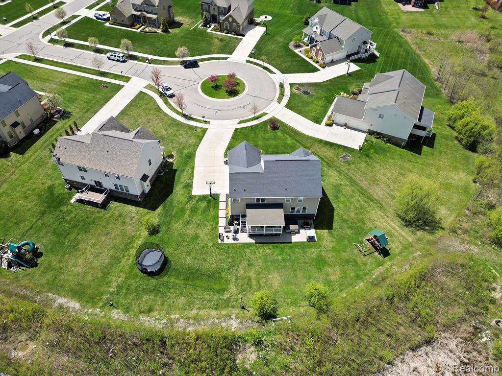 889 APPLETON, Oakland, MI — Photo 19