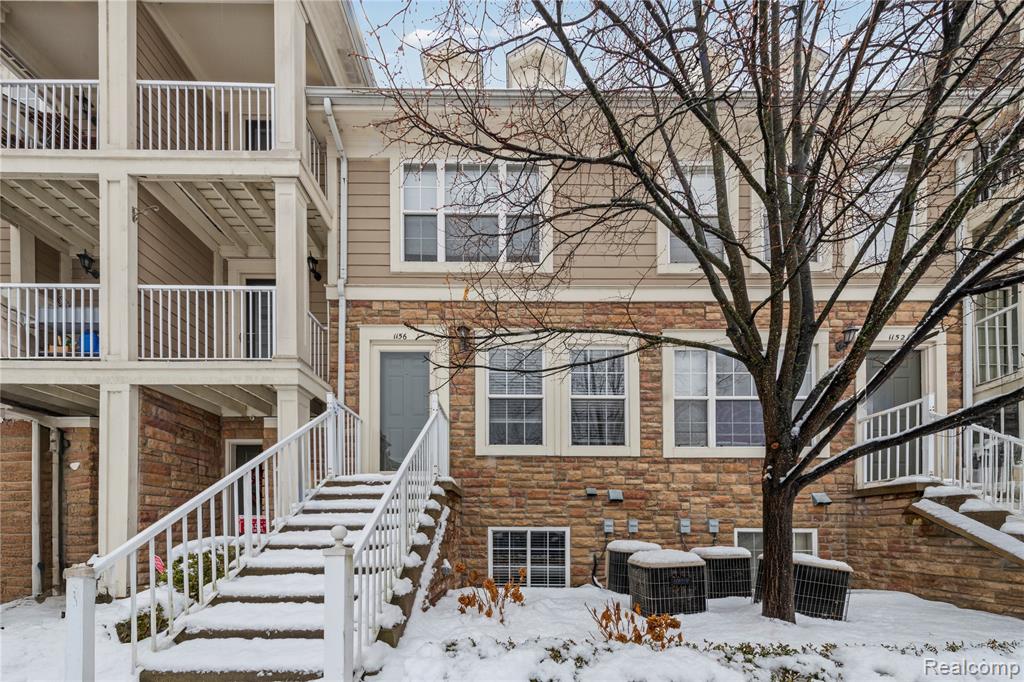 1156 Faulkner, Troy, MI 48083 — front exterior