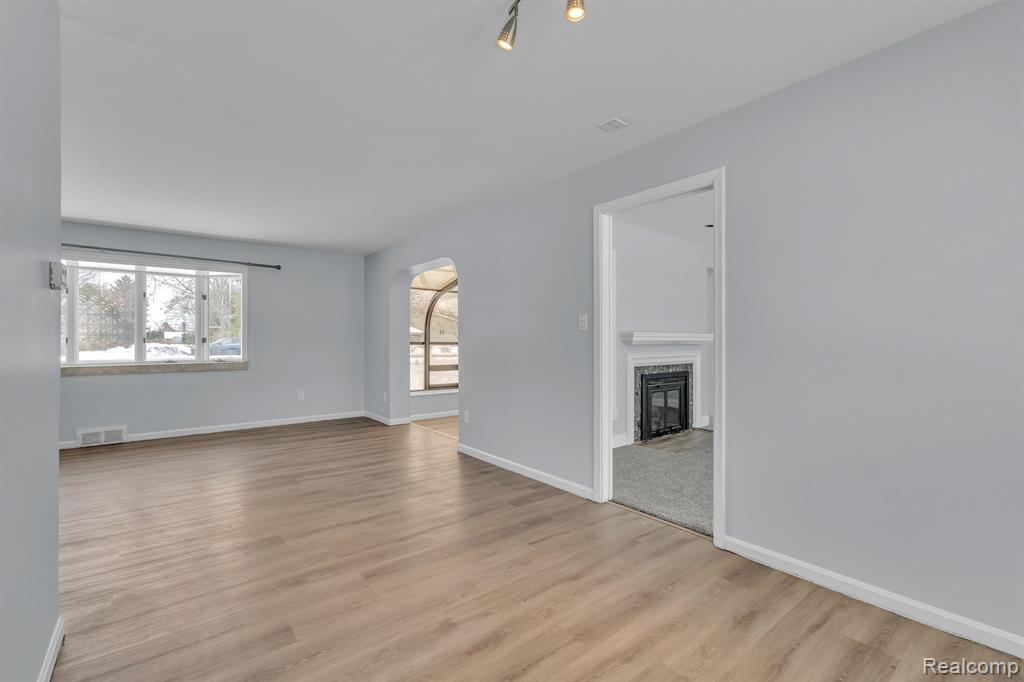 6576 Inkster Road, West Bloomfield, MI — Photo 20