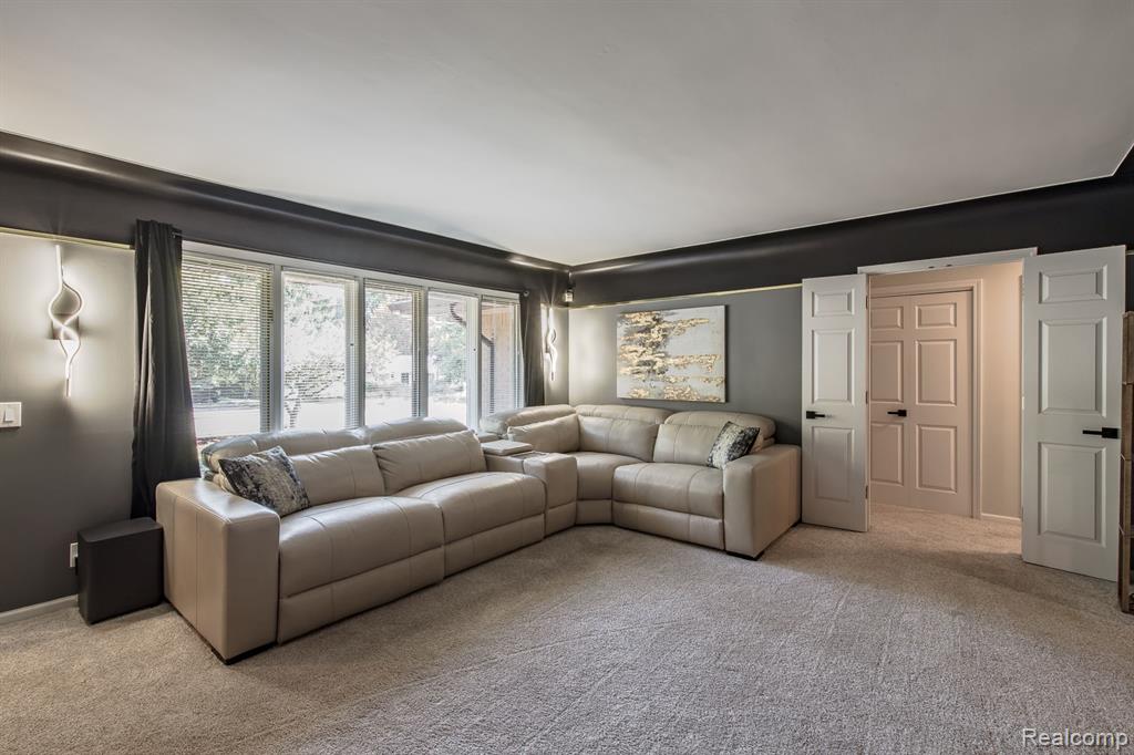 73 Nevada Avenue, Rochester Hills, MI 48309 — Photo 4