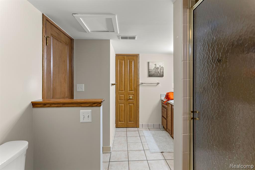 812 N BEECH DALY Road, Dearborn Heights, MI 48127 — Photo 27