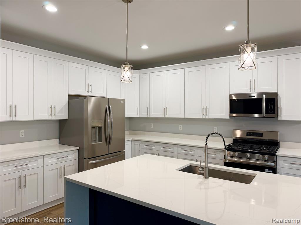 37116 Moravian Drive, Clinton Twp, MI 48036 — Photo 13