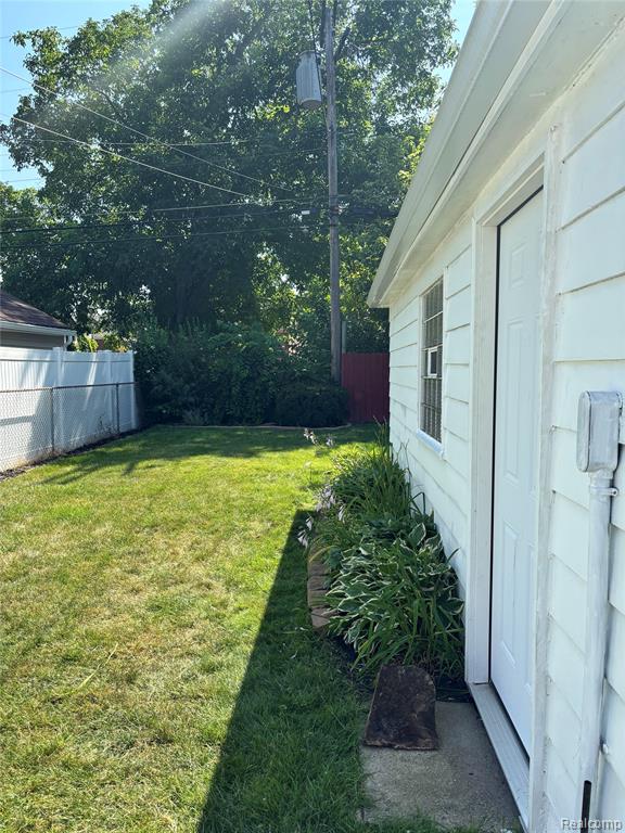 9990 Appleton, Redford, MI 48239 — Photo 71
