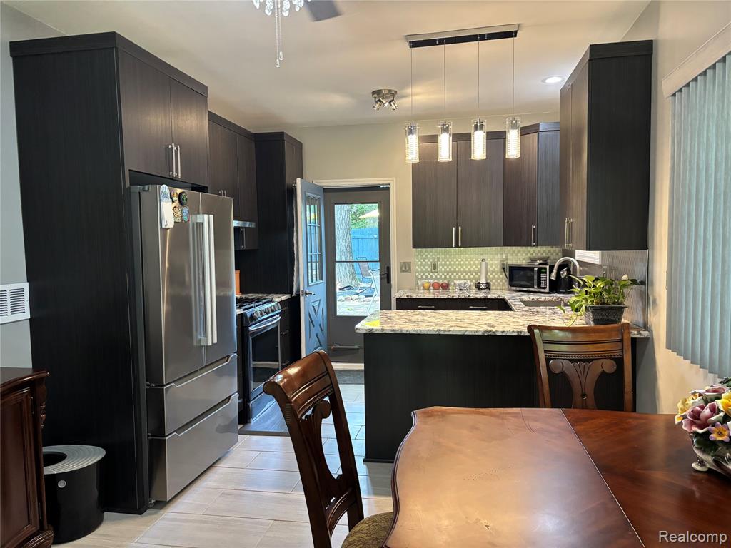 4817 Hickory Drive, Highland, MI 48356 — Photo 6