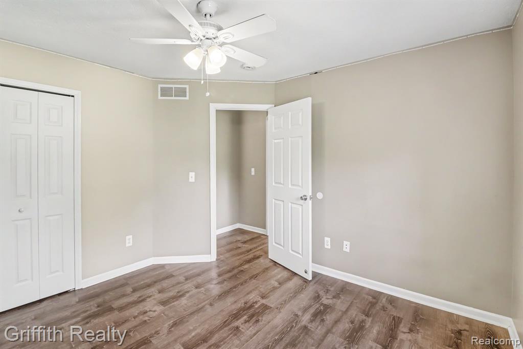 7055 Augustine Court, Fenton, MI 48430 — Photo 18
