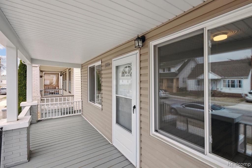 5014 BELMONT Street, Hamtramck, MI 48212 — Photo 5