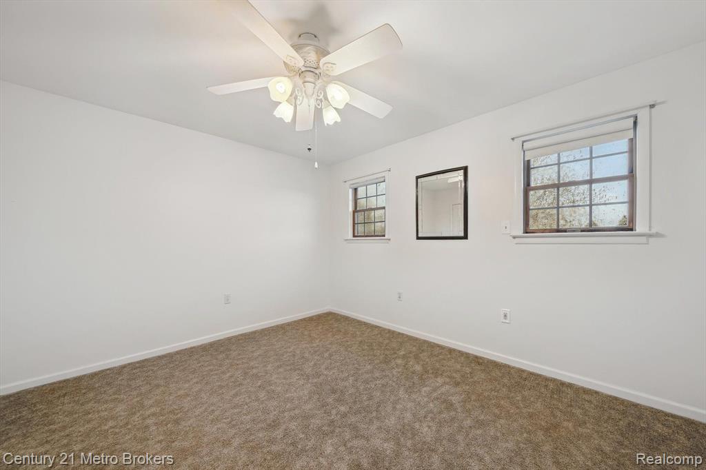 6452 E MAPLE Avenue, Grand Blanc, MI 48439 — Photo 19