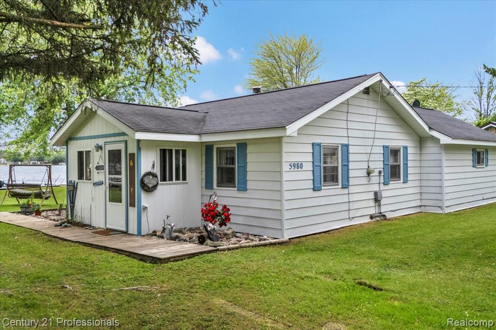 5980 Birchwood Drive, Hale, MI 48739