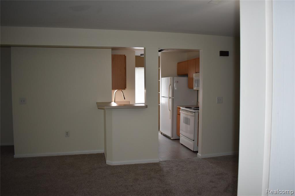 819 Brandon Avenue, Pontiac, MI 48340 — Photo 7