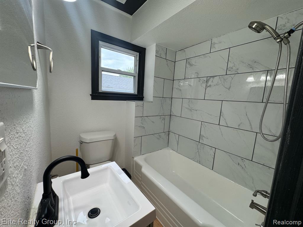 5990 Janet Street, Taylor, MI 48180 — Photo 9