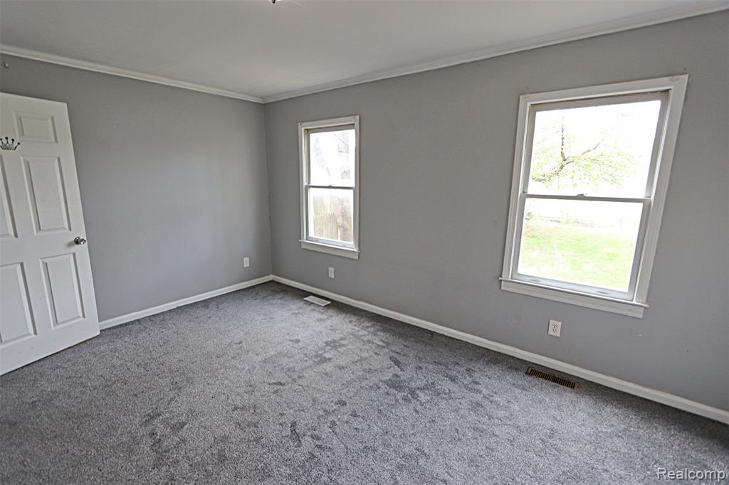 19361 Wakenden, Redford, MI 48240 — Photo 14