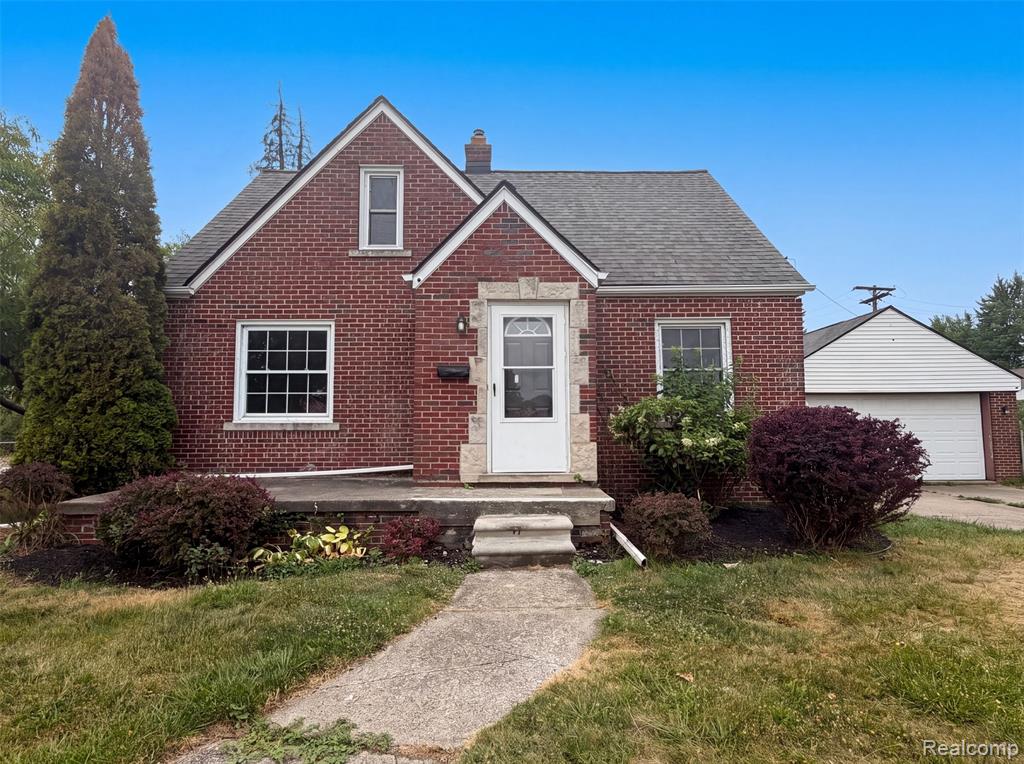 17590 Eastland Street, Roseville, MI 48066