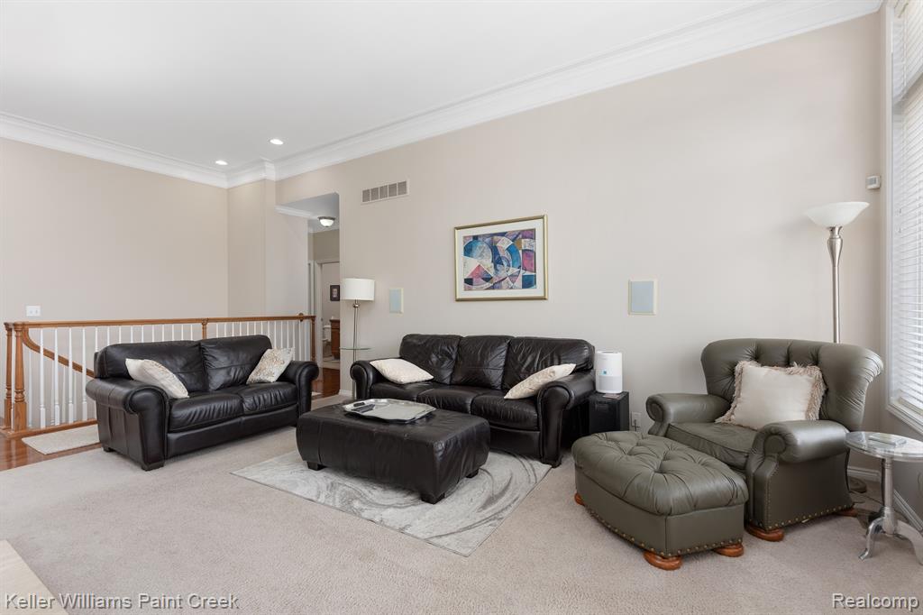 5504 Eagleview Court, Clarkston, MI 48348 — Photo 8