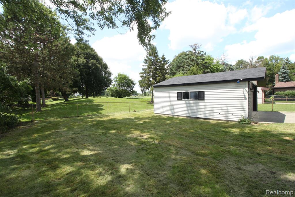 4833 OCEAN Court, Sterling Heights, MI 48310 — Photo 6