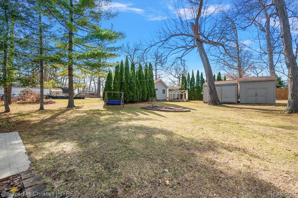 5832 Glen Echo Drive, Howell, MI 48843 — Photo 16