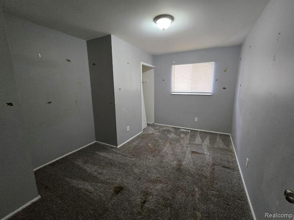 6310 Valorie Lane, Flint, MI 48504 — Photo 9