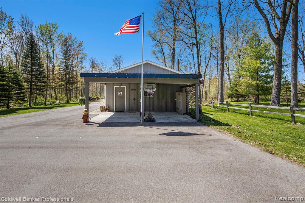 2574 S LAKE PLEASANT Road, Metamora, MI 48455 — Photo 19