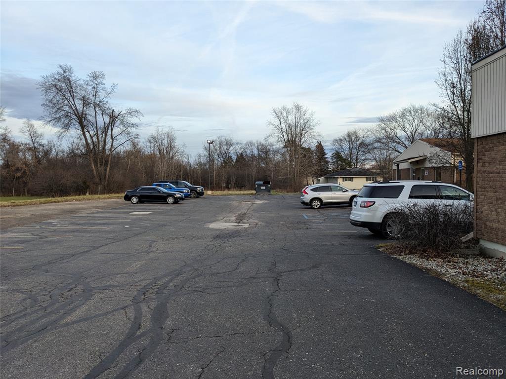2515 S Dye Road, Flint, MI 48532 — Photo 5